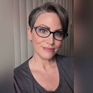 Meet your Posher, Mandy